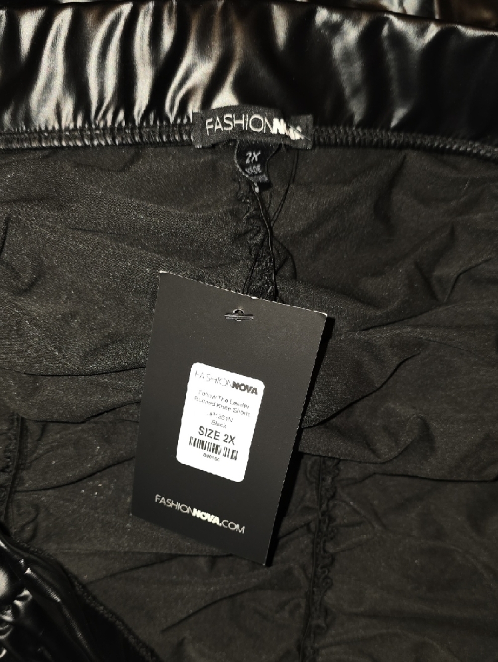 Fashion Nova Black Ruched Faux Leather Women’s Shorts - Picture 5 of 7